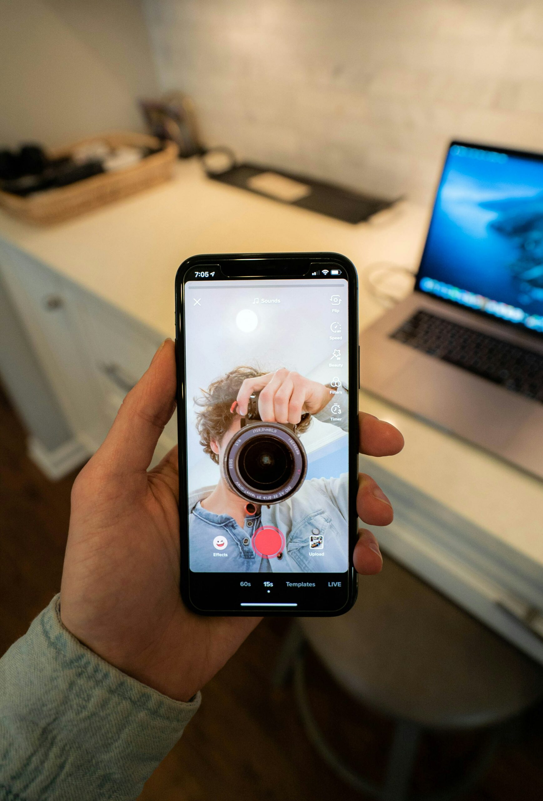 [COMPLET] Séance de sensibilisation – Comment devenir un bon photographe, vidéaste ou gérer les réseaux sociaux avec votre smartphone!